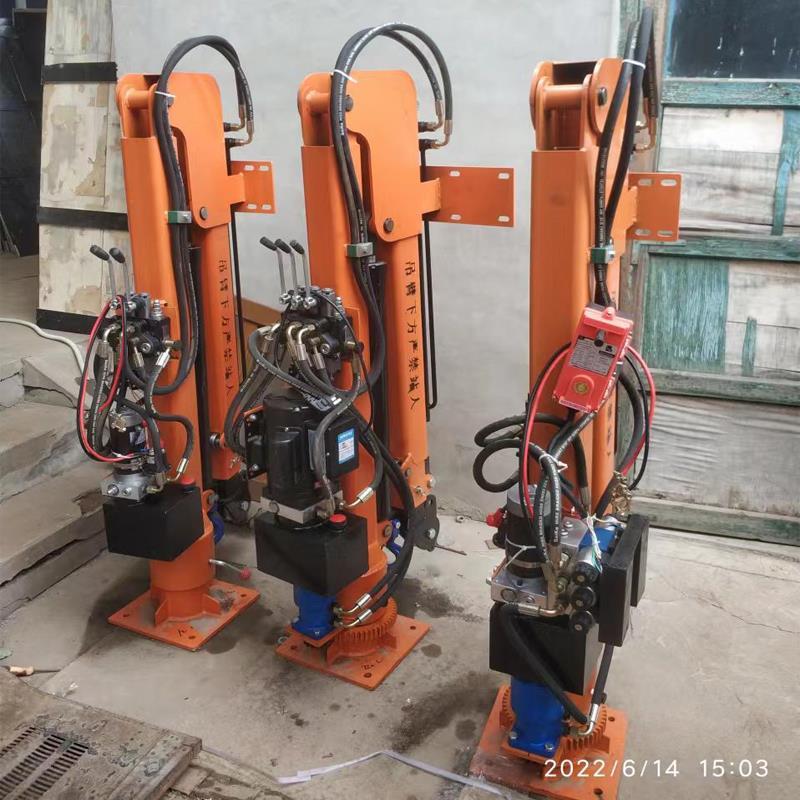文峰区重汽蓝牌随车吊 3.2吨 国六动力强 液压驱动 农用自卸起重机